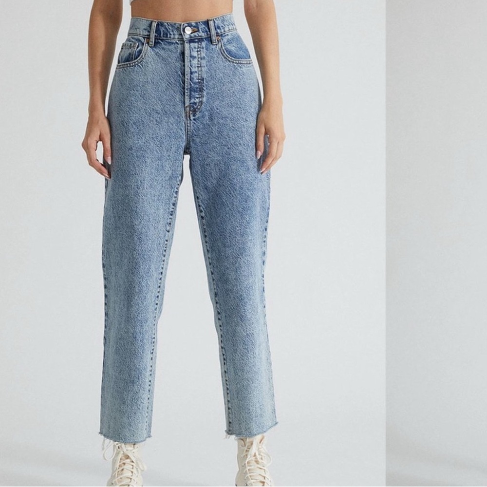 PacSun High Rise Straight Leg Jeans Women’s Size 23 Light Wash Button Fray Hem